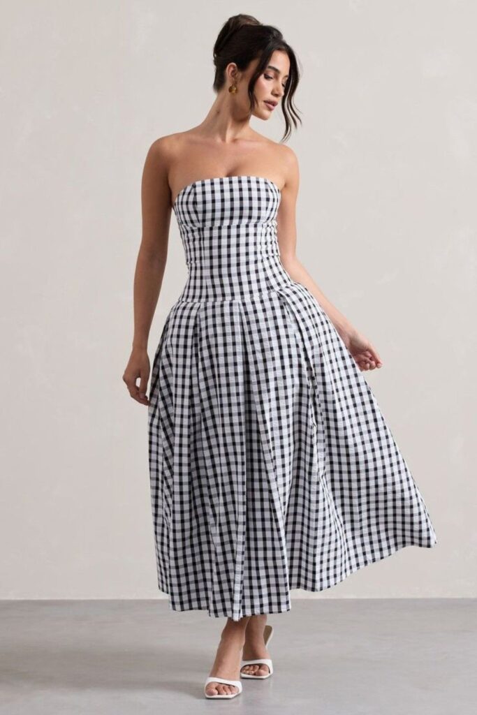 Gingham Dress: A Timeless Fashion Icon